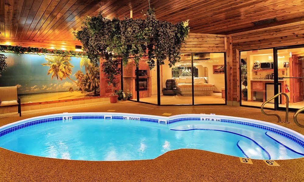 Sybaris Pool Suites - インディアナポリス エクステリア 写真