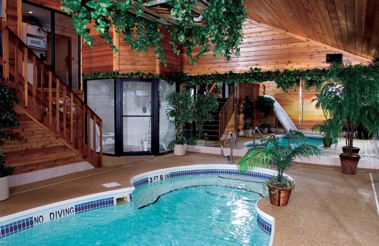 Sybaris Pool Suites - インディアナポリス 部屋 写真